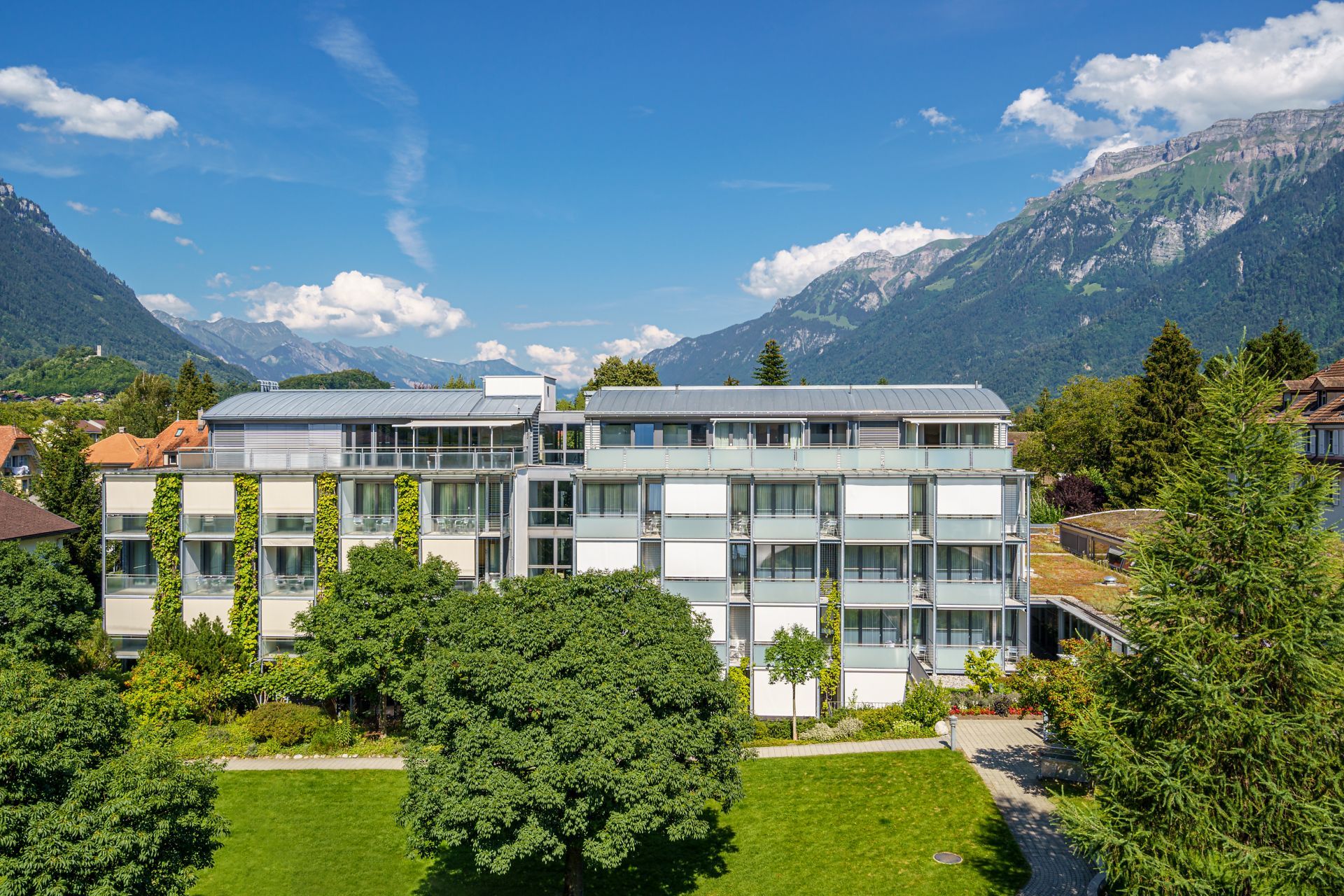 Backpackers Villa Sonnenhof Hostel, Interlaken Compare Deals
