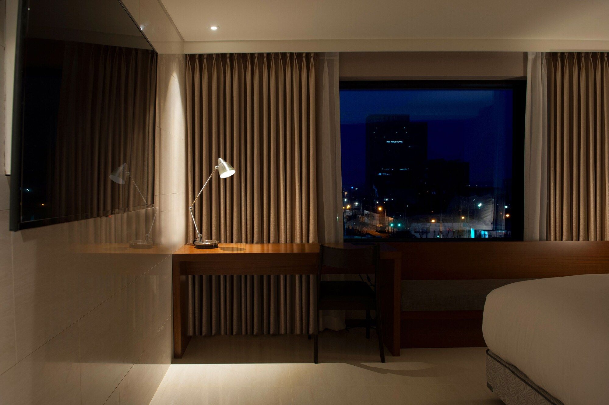Room amenity