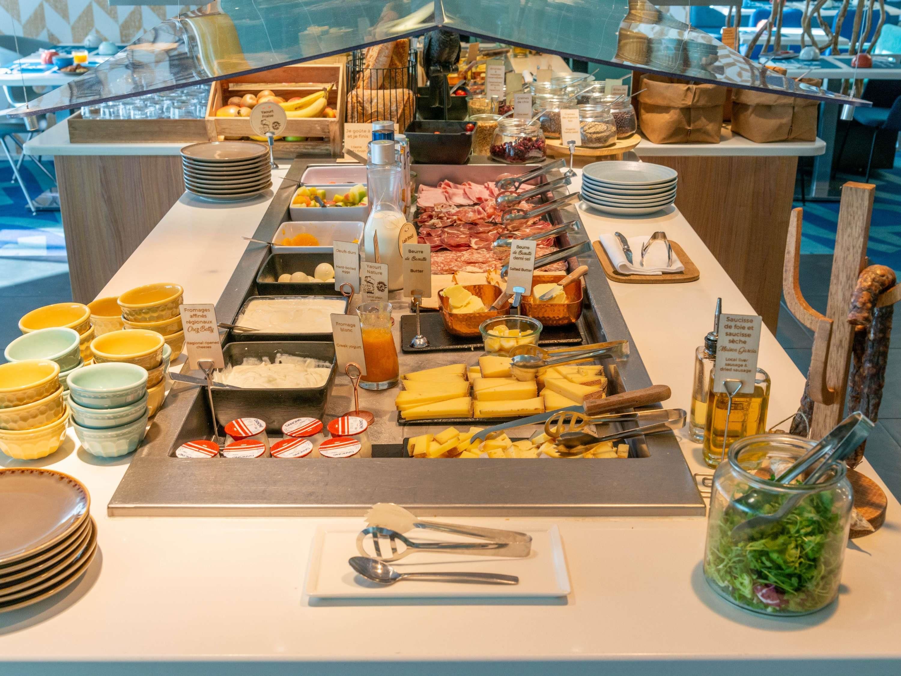 Buffet Photo