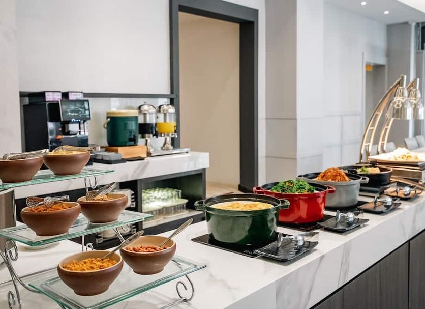 Buffet Photo