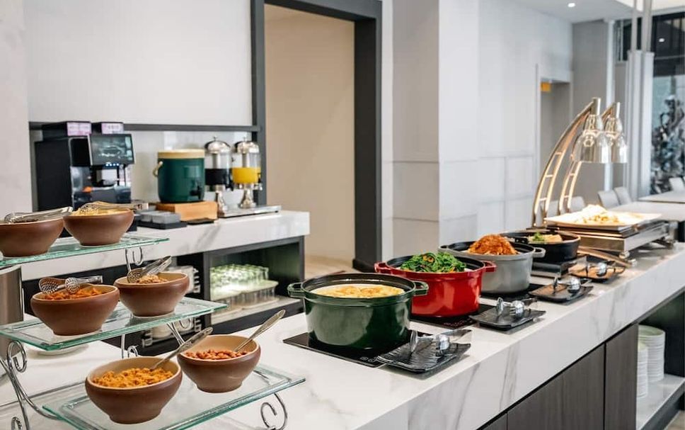 Buffet Photo