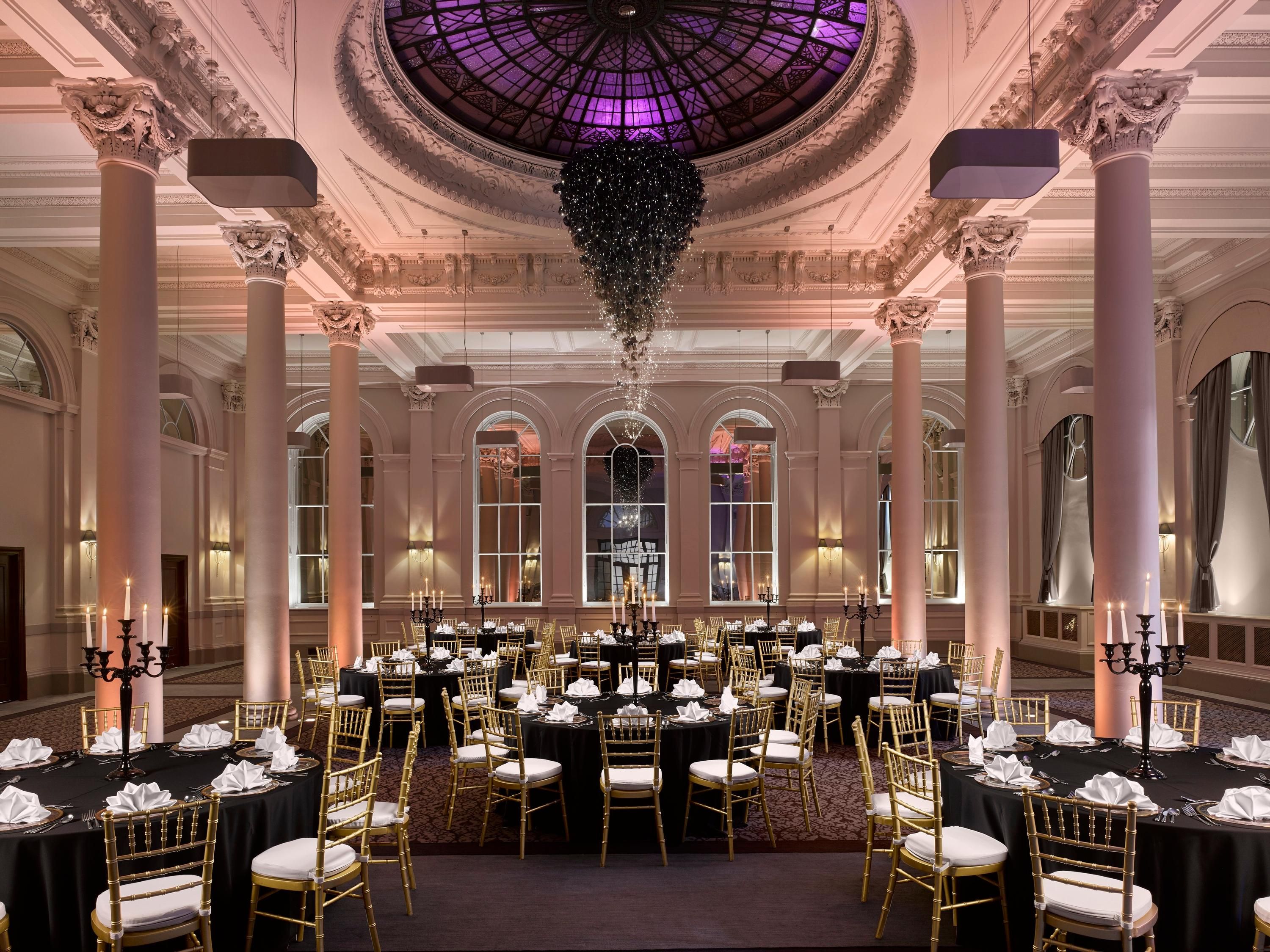 Banquet hall