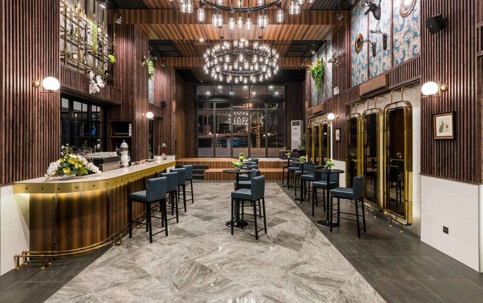 Bar Photo
