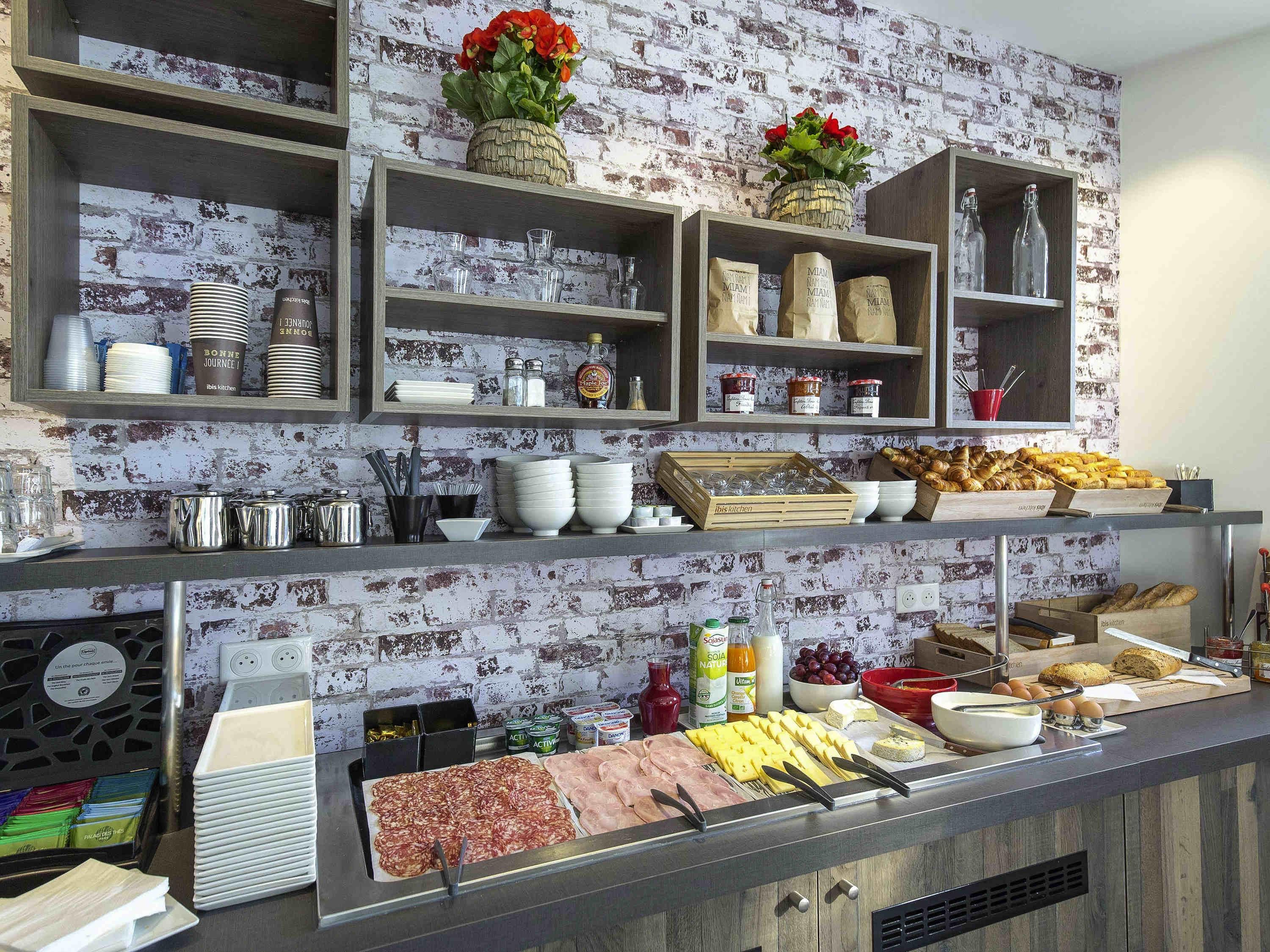 Buffet Photo