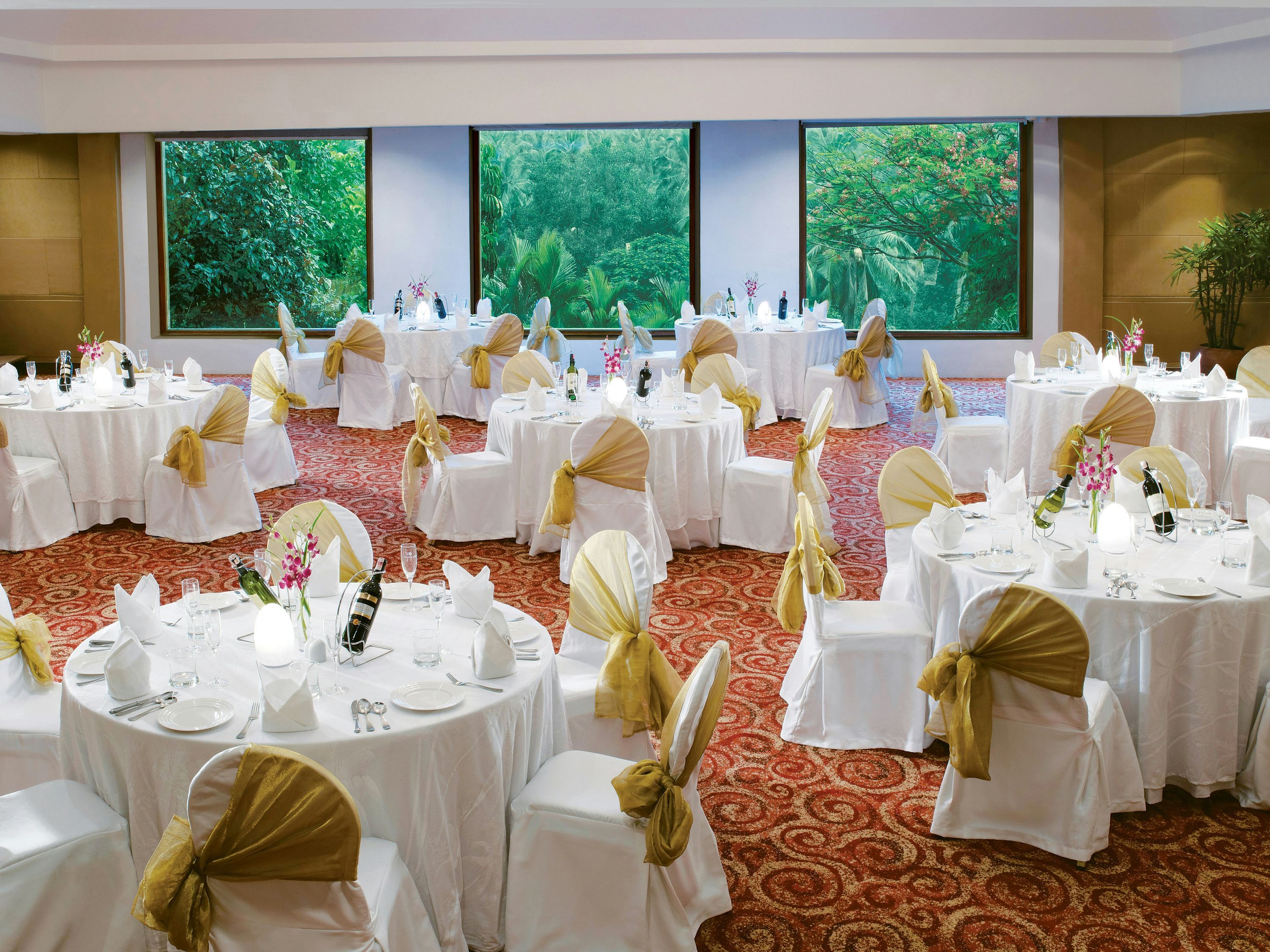 Banquet hall