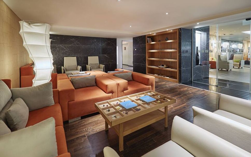 Lounge Photo