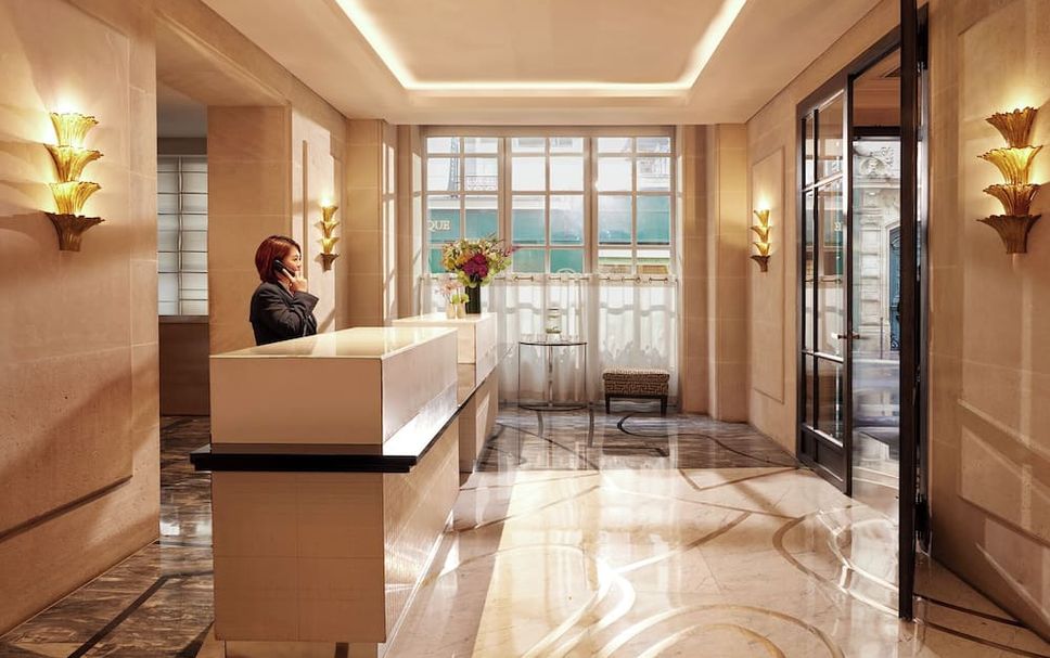 Front desk Photo