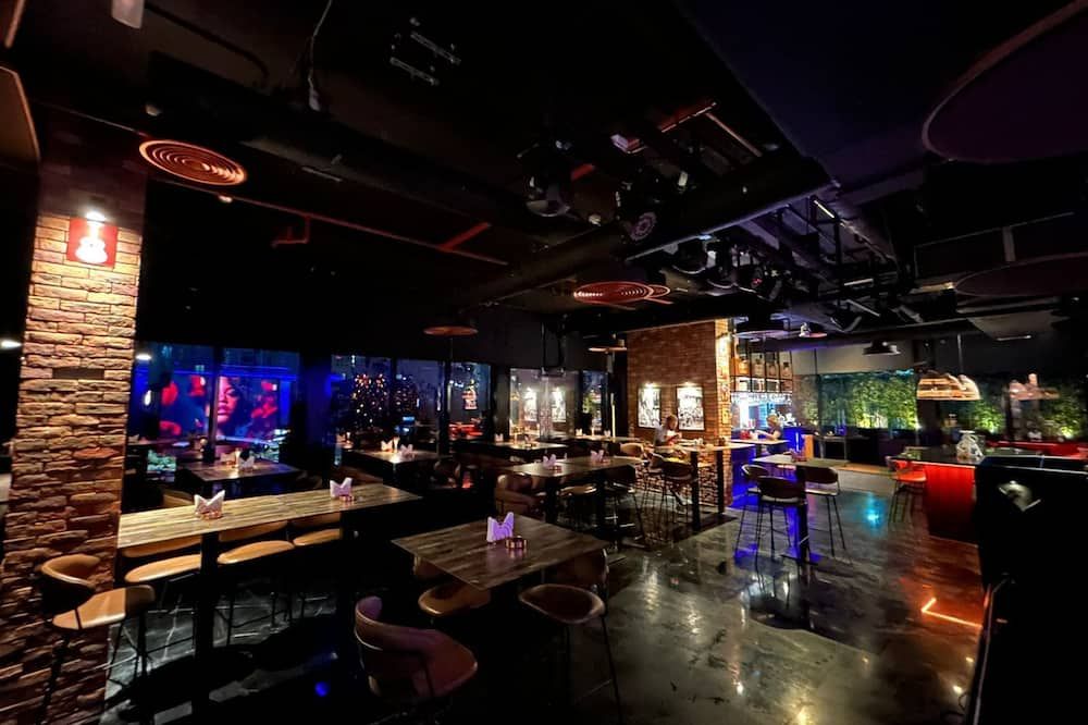 Bar