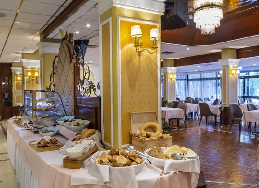 Buffet Photo