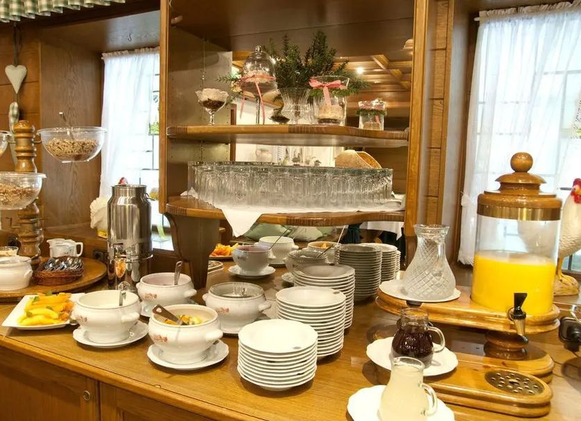 Buffet Photo