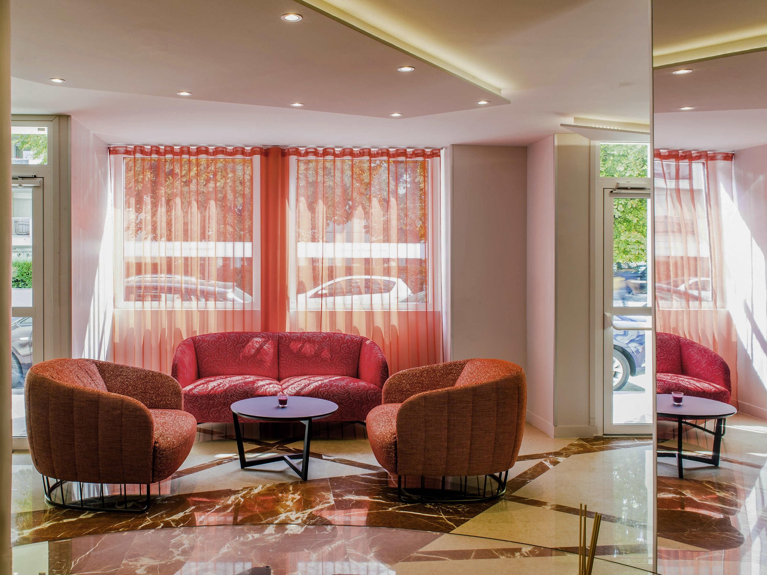 Lounge Photo