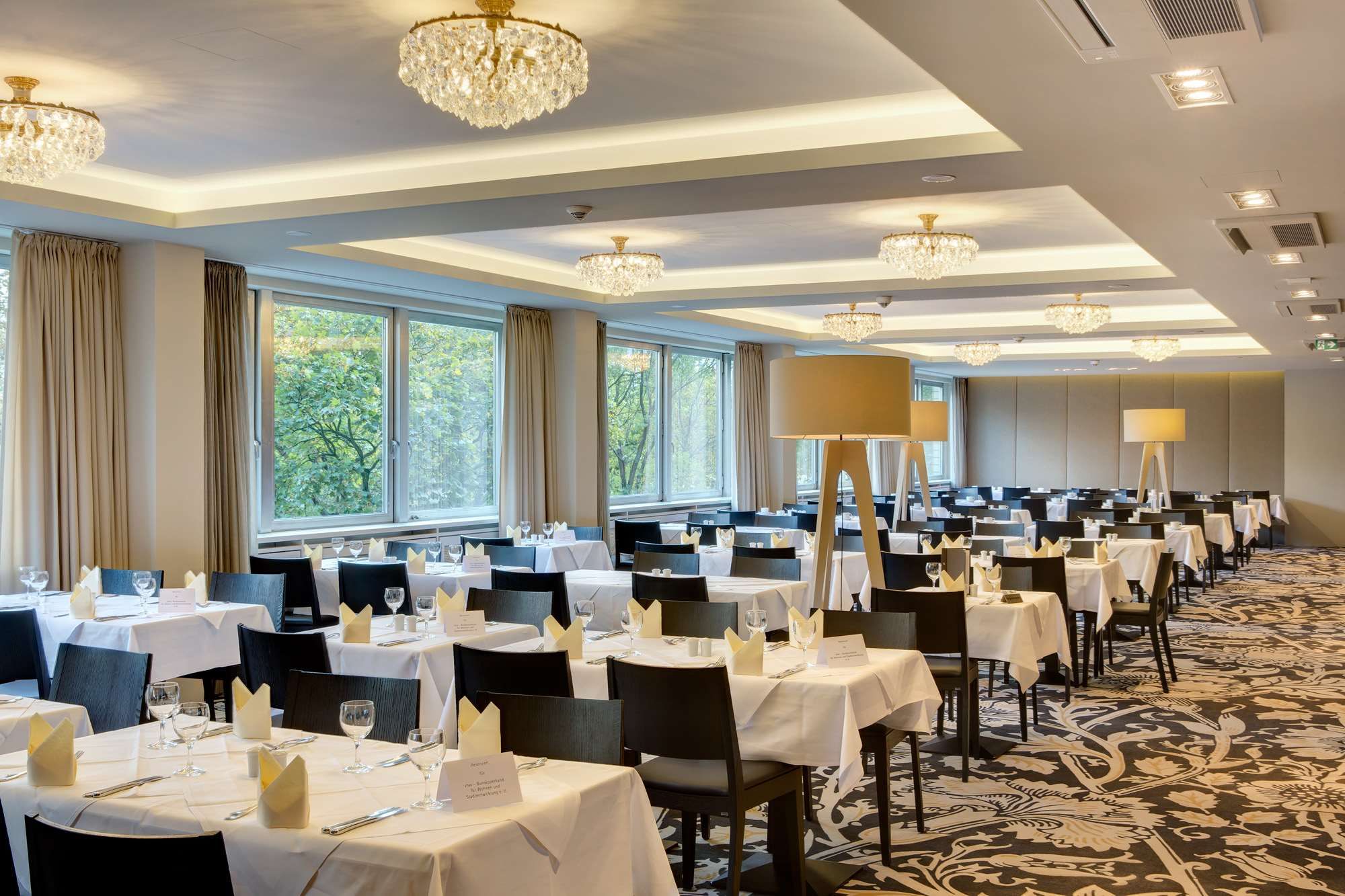 Banquet hall