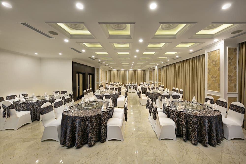 Banquet hall Photo