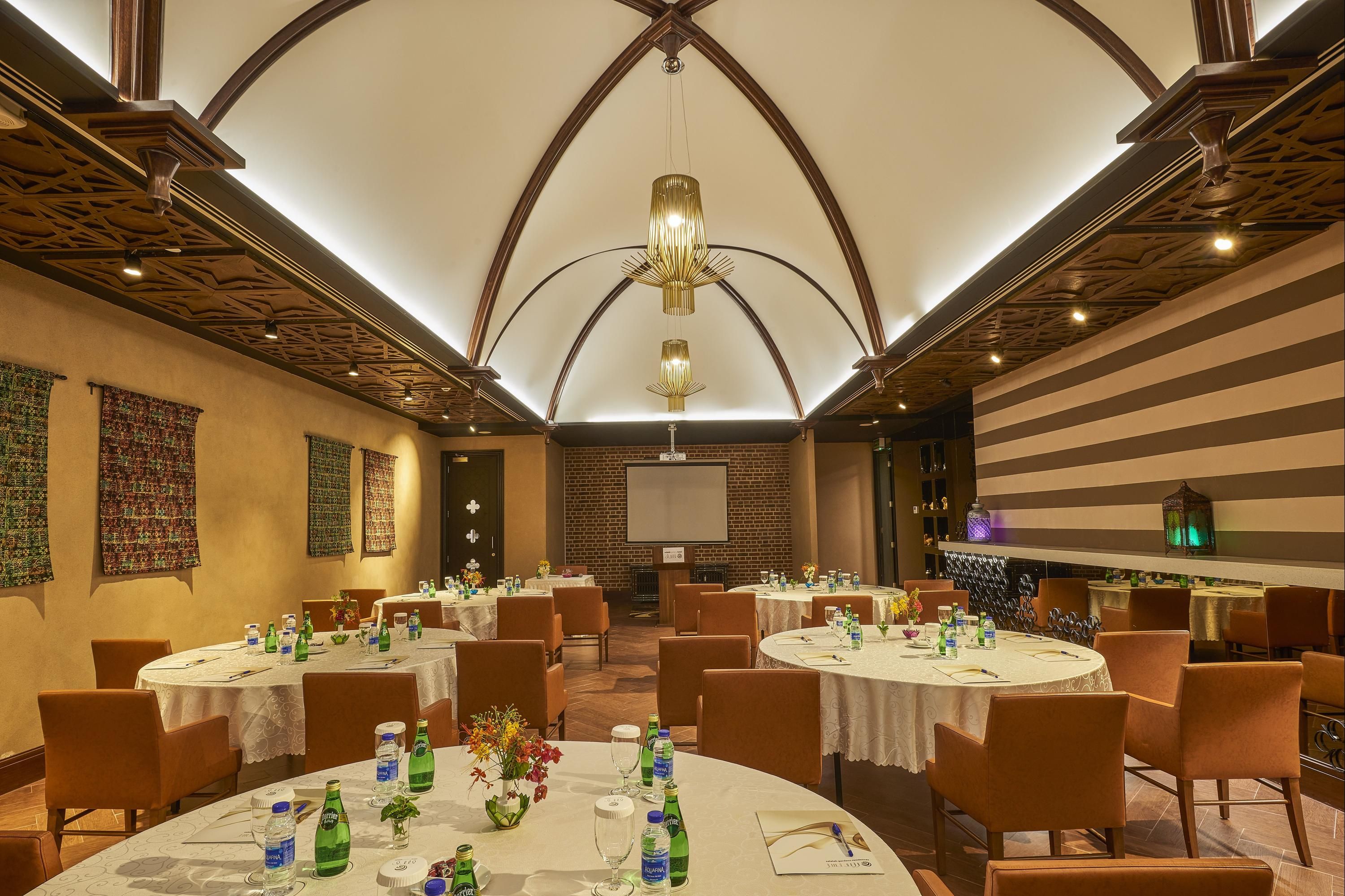 Banquet hall