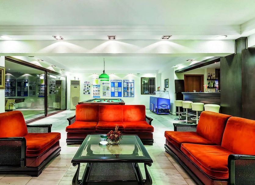 Lounge Photo