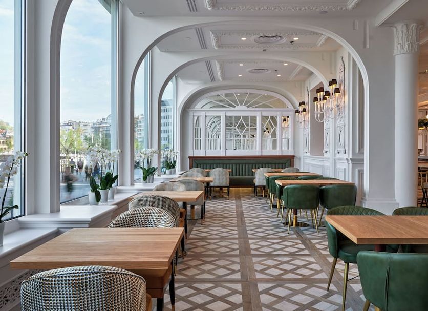Restaurant Photo