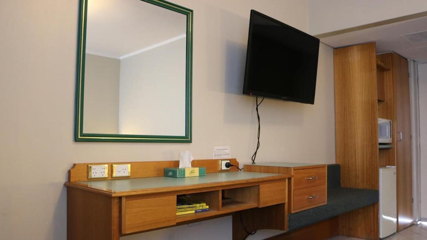 Hermitage Motel