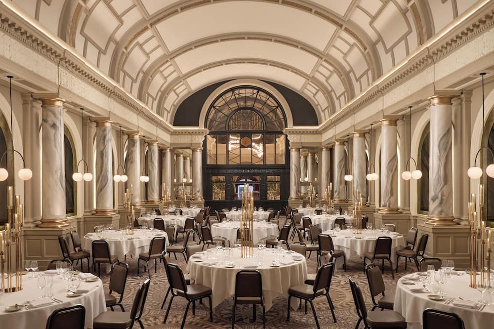 Banquet hall