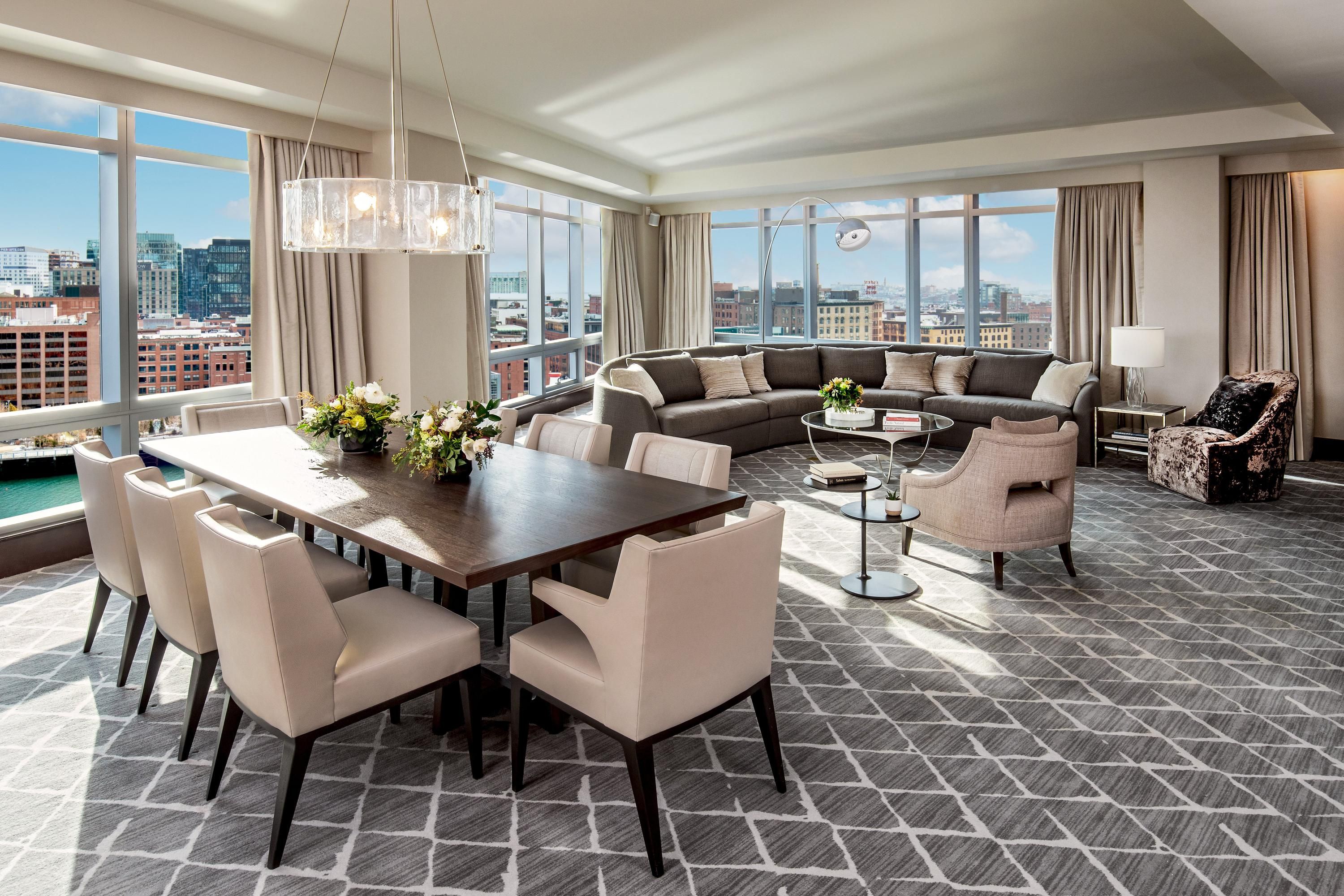 Dining room Photo