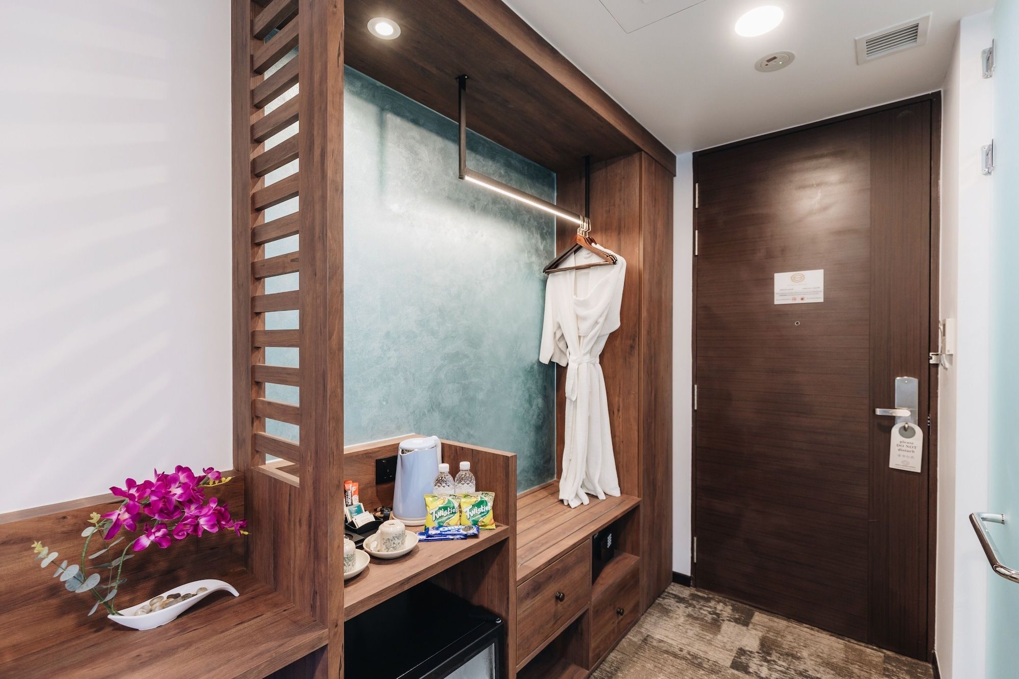 Room amenity