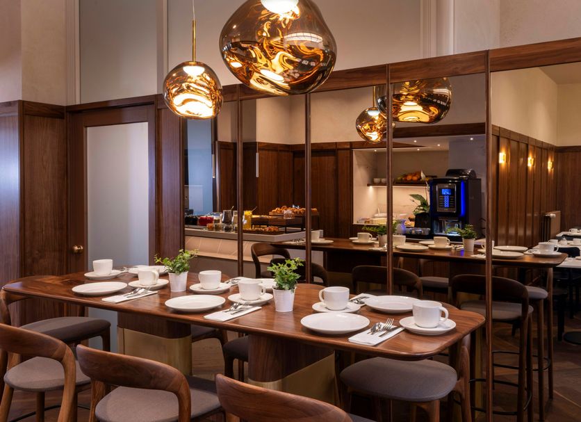 Restaurant Photo