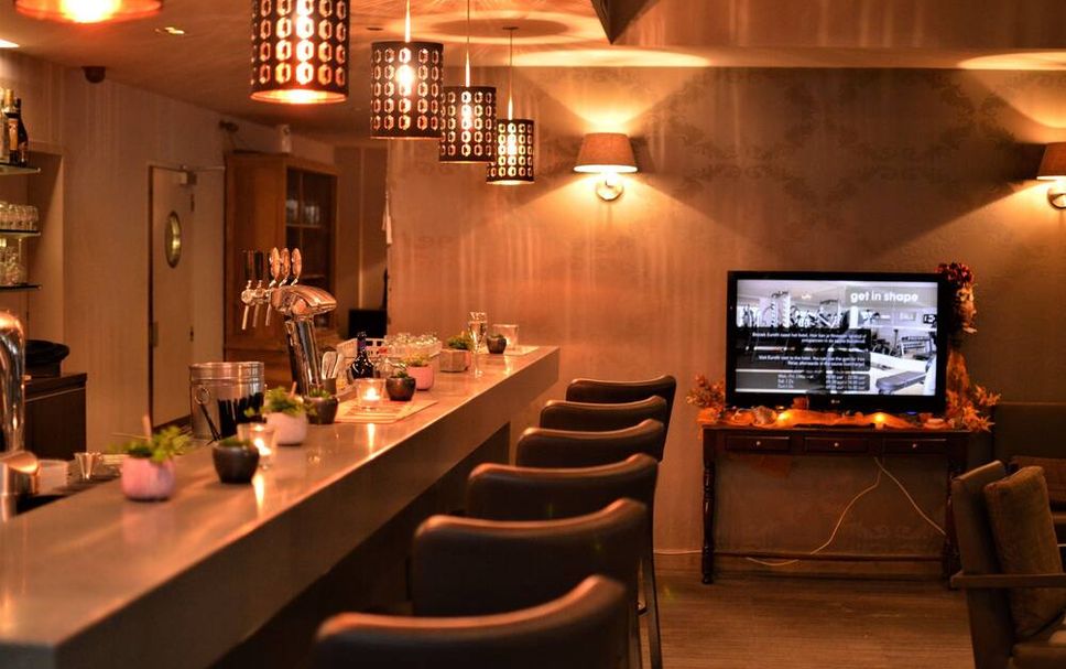 Bar Photo