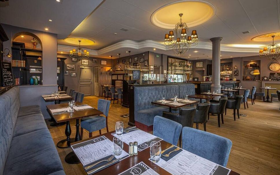 Restaurant Photo