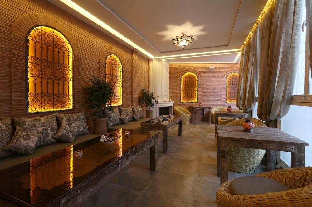 Lounge Photo