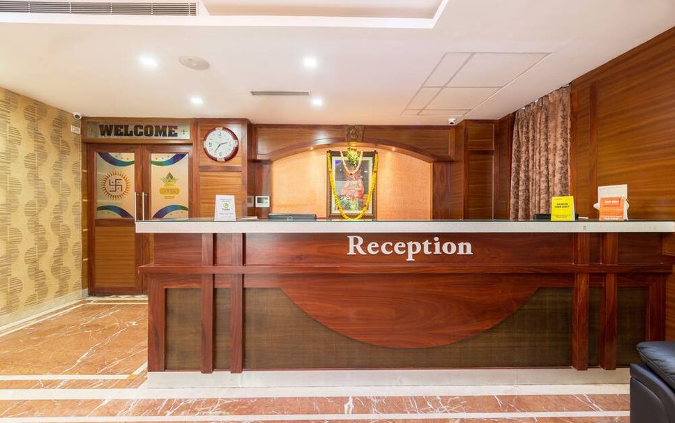 Front desk Photo