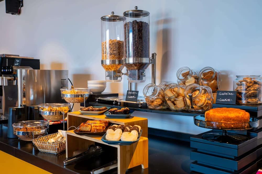 Buffet Photo