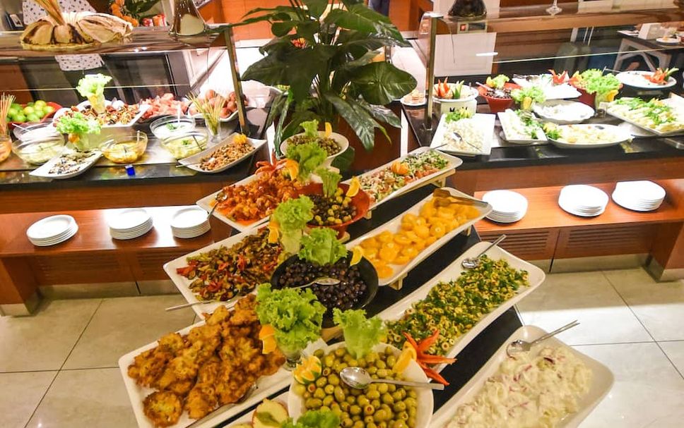 Buffet Photo