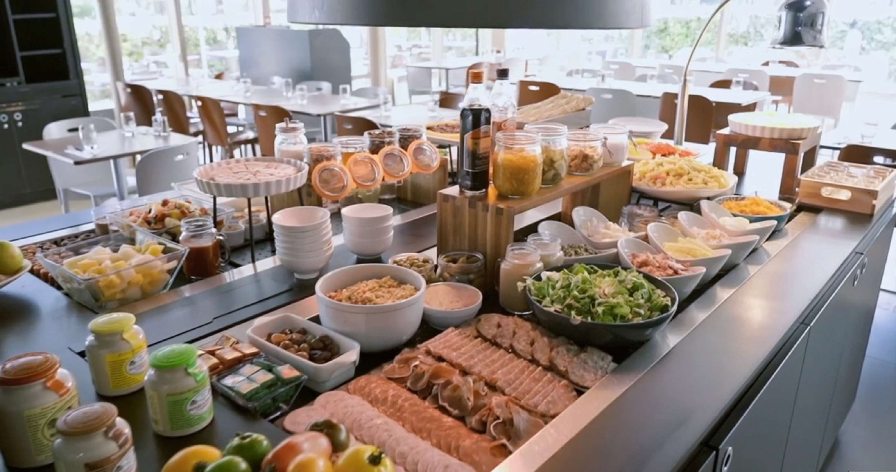 Buffet Photo