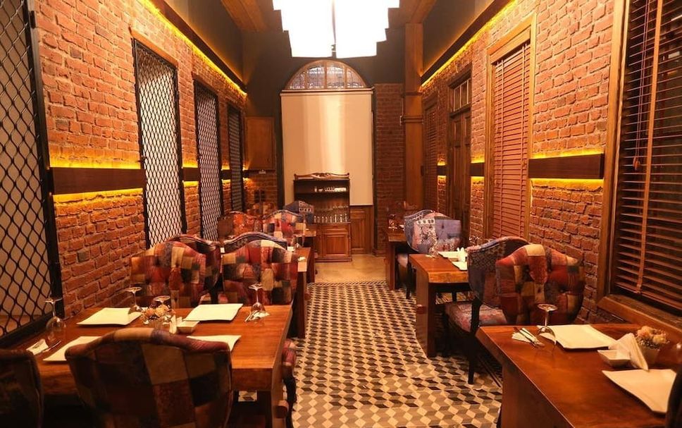 Restaurant Photo