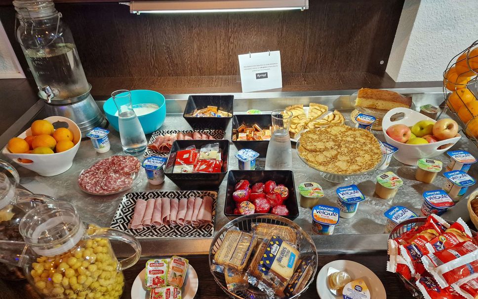 Buffet Photo