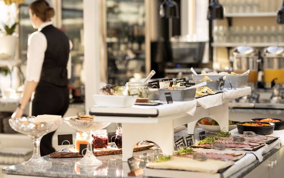 Buffet Photo