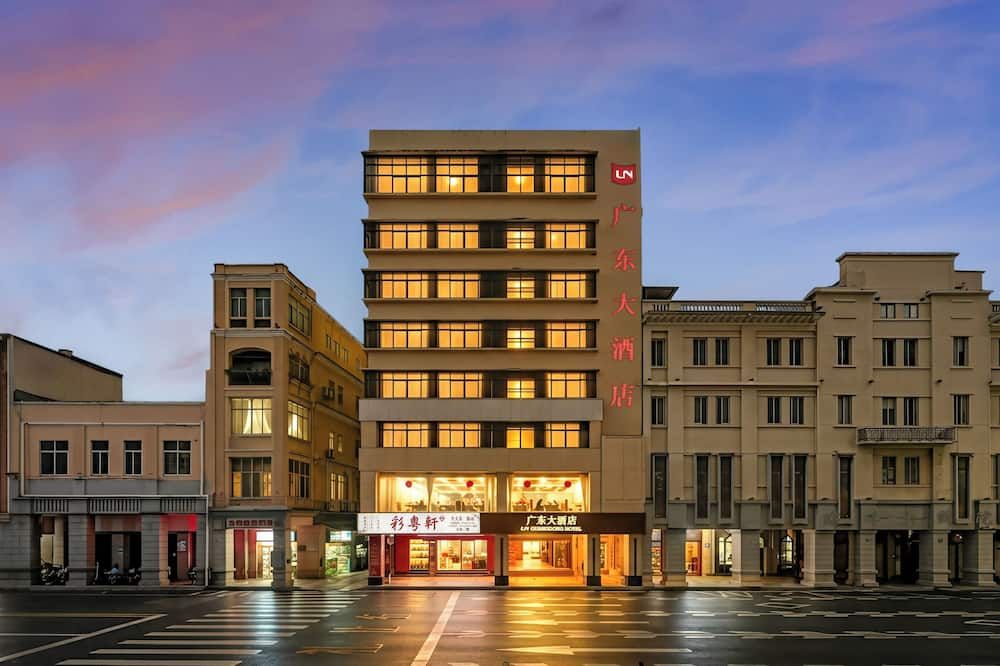 Building Photo