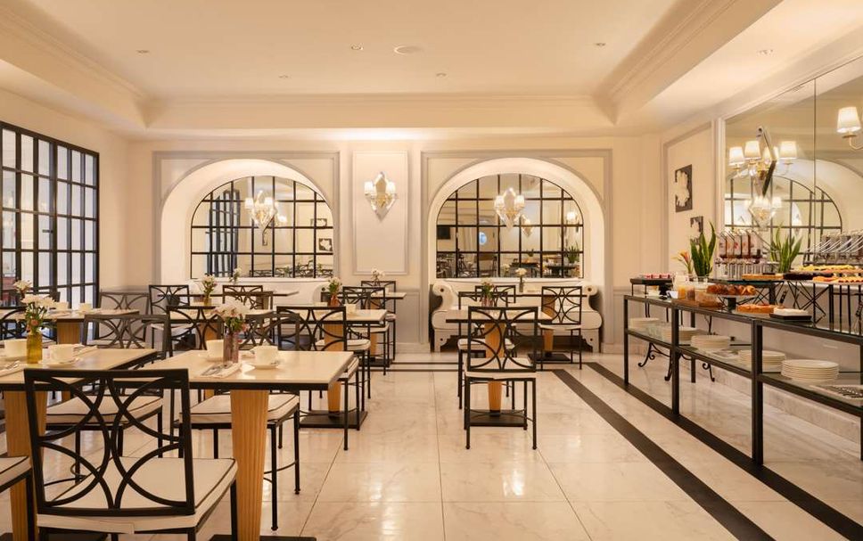 Restaurant Photo