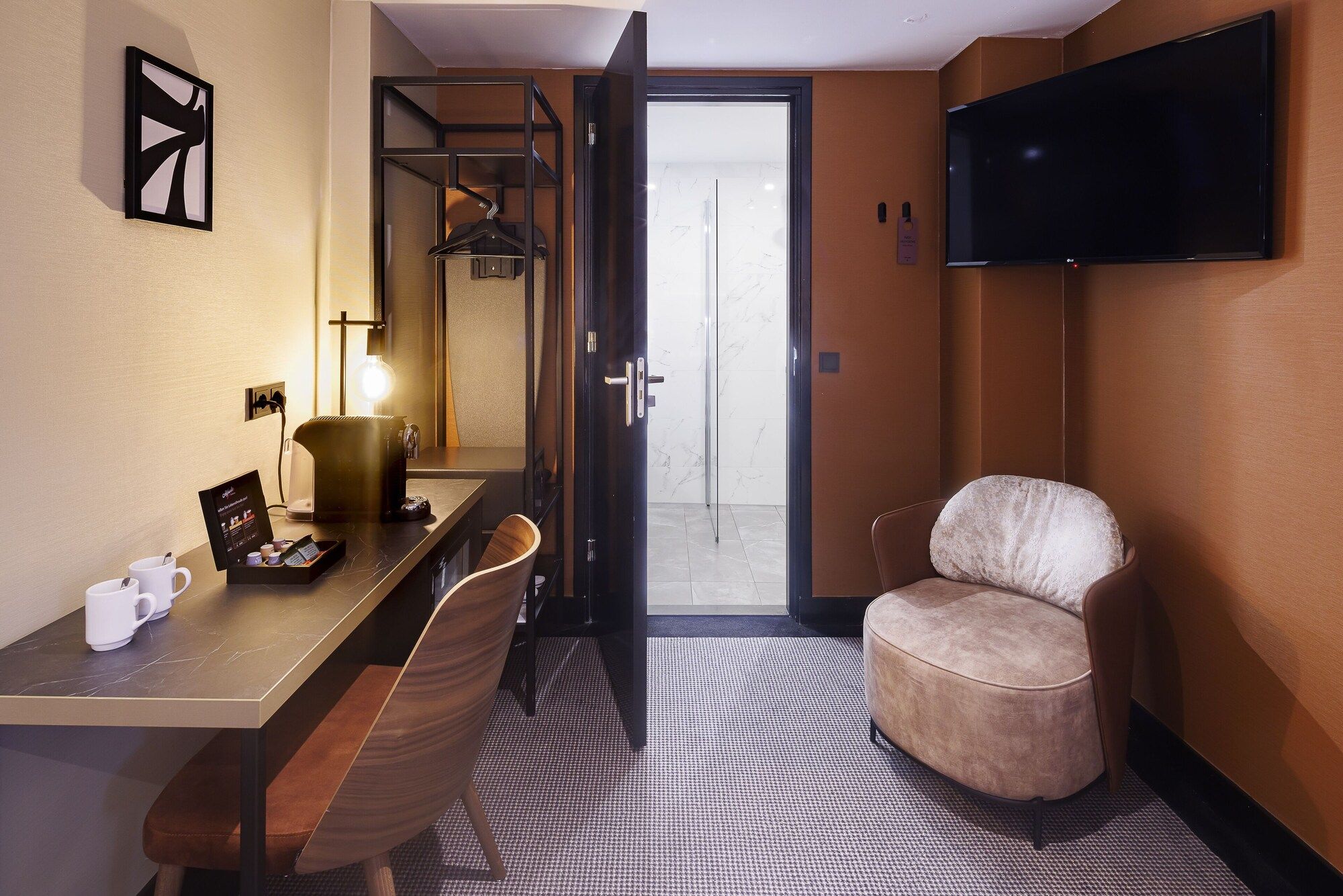 Room amenity