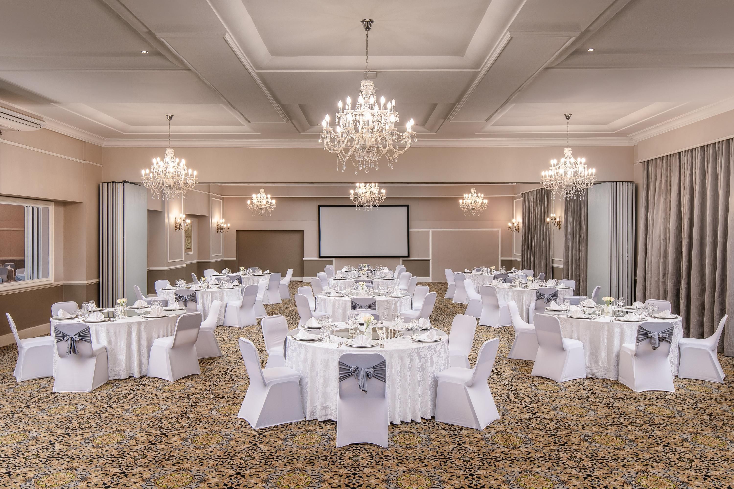 Banquet hall
