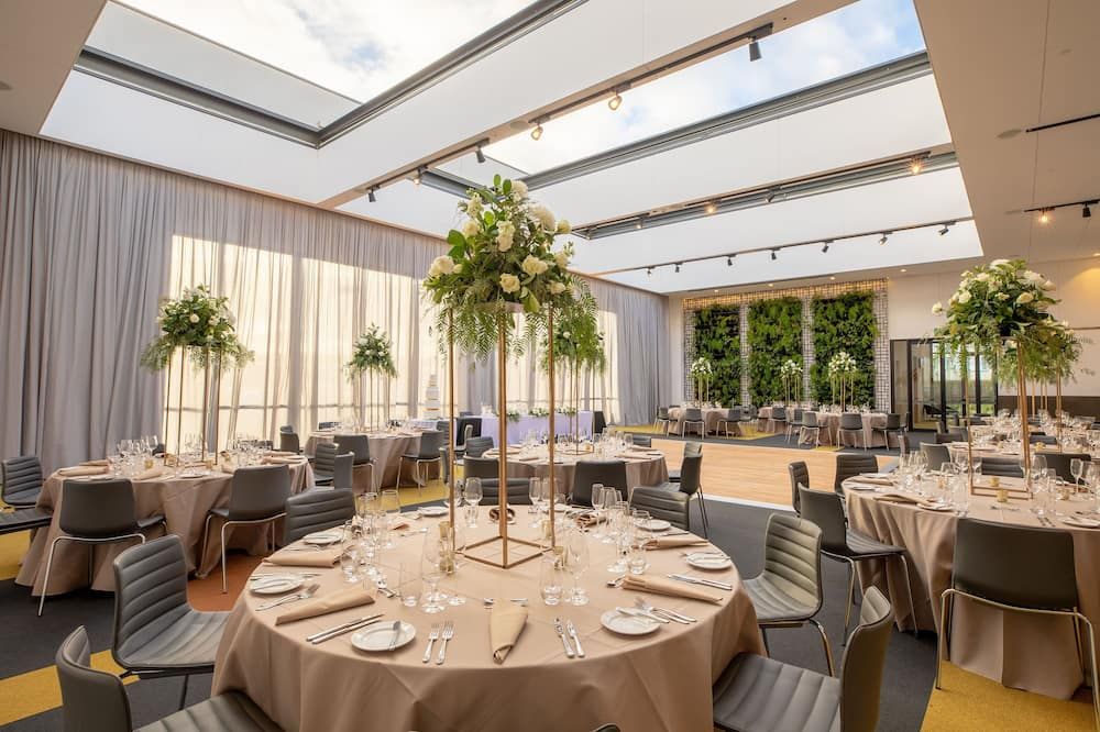 Banquet hall