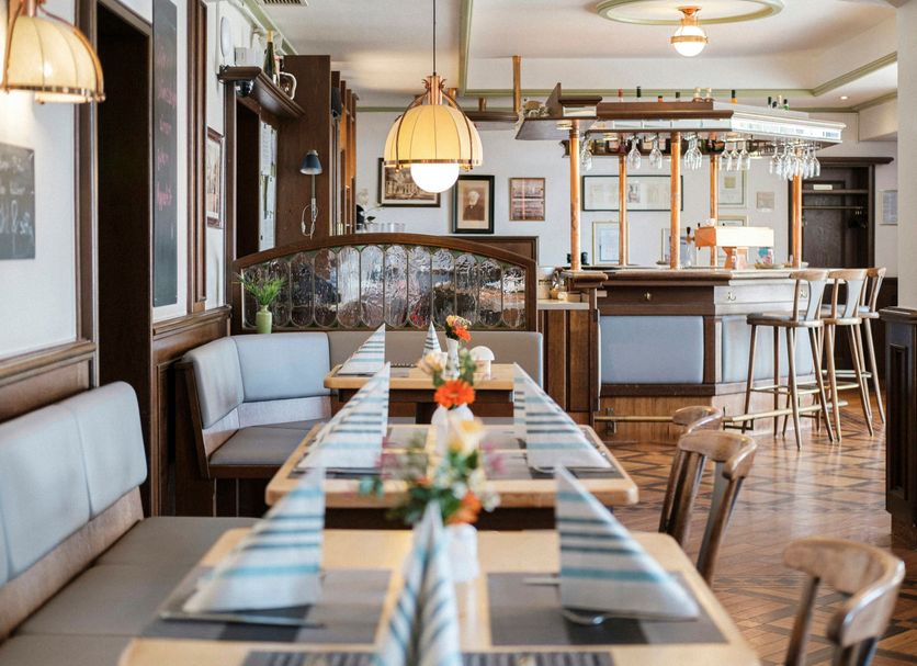 Restaurant Photo