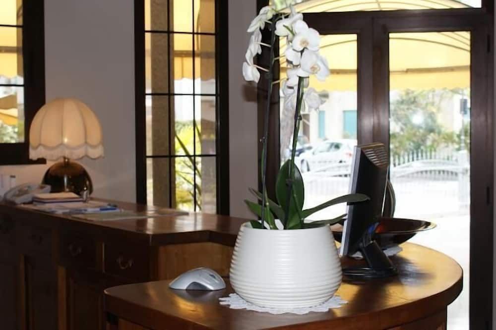 Room amenity