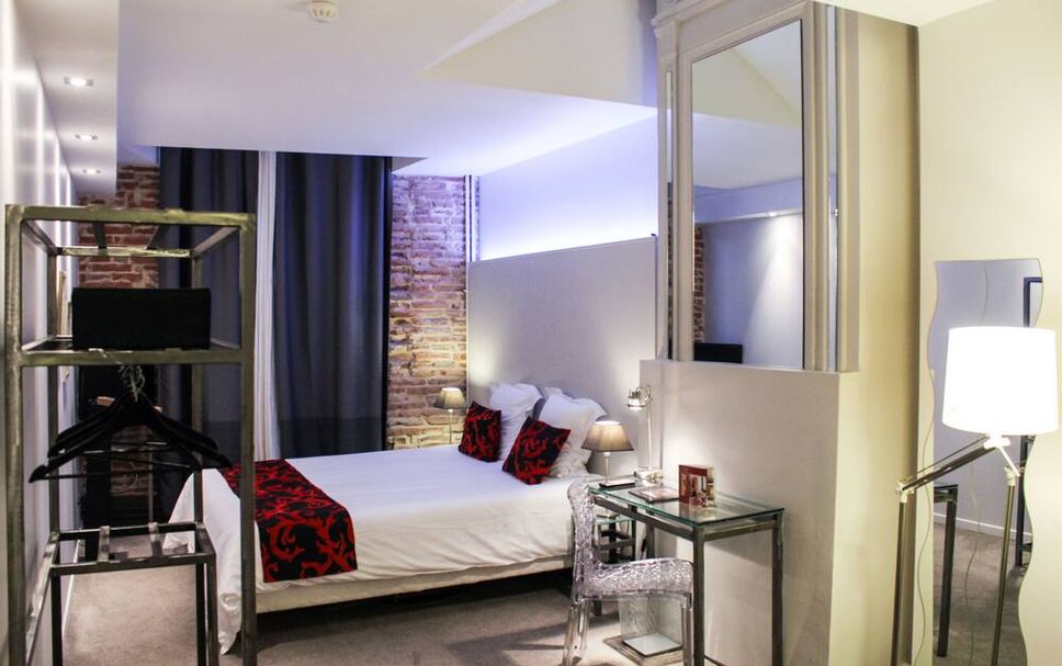 Bedroom Photo