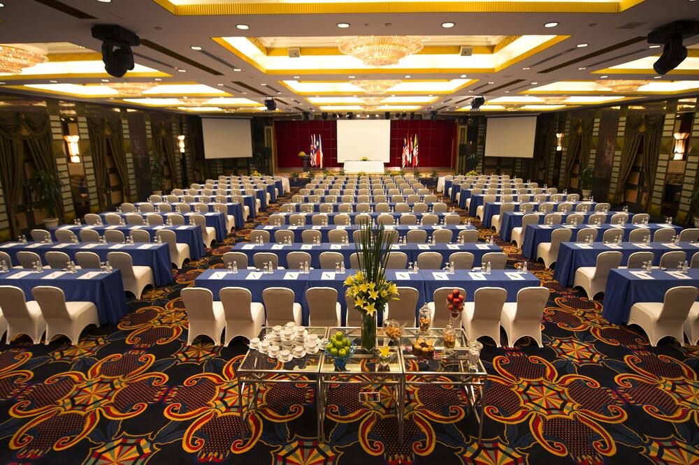 Banquet hall