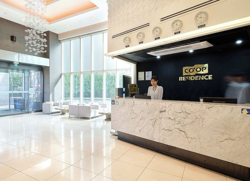 Front desk Photo