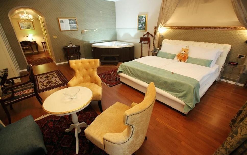 Bedroom Photo