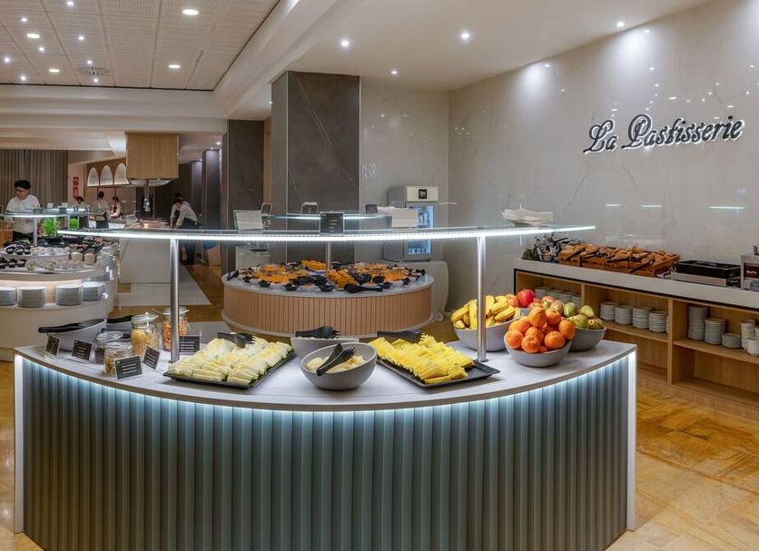 Buffet Photo