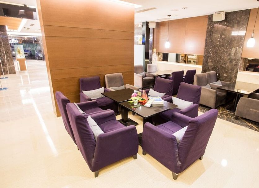Lounge Photo