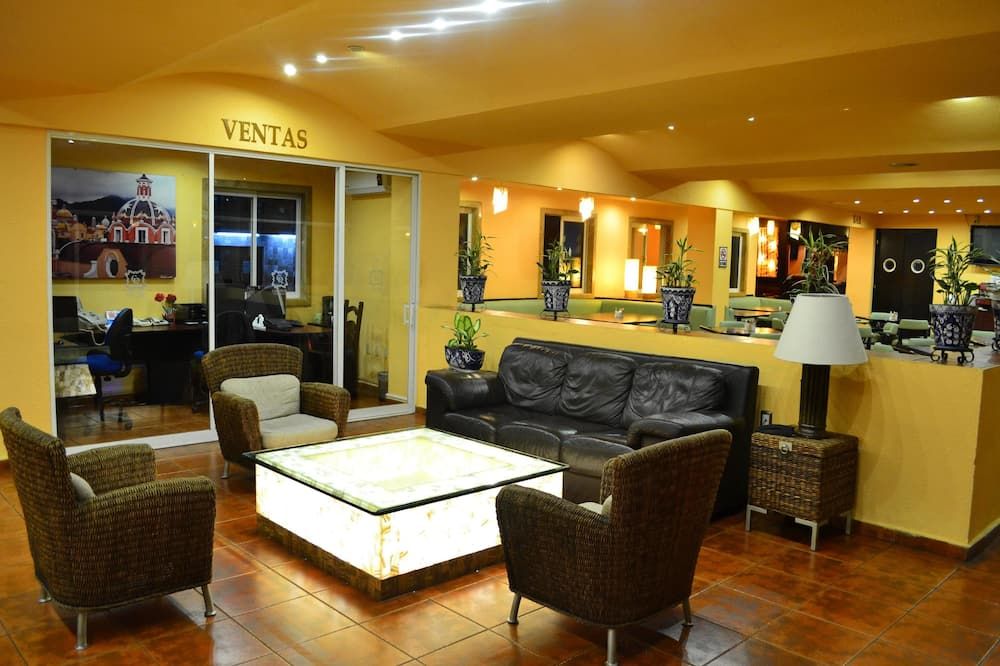 Lounge Photo