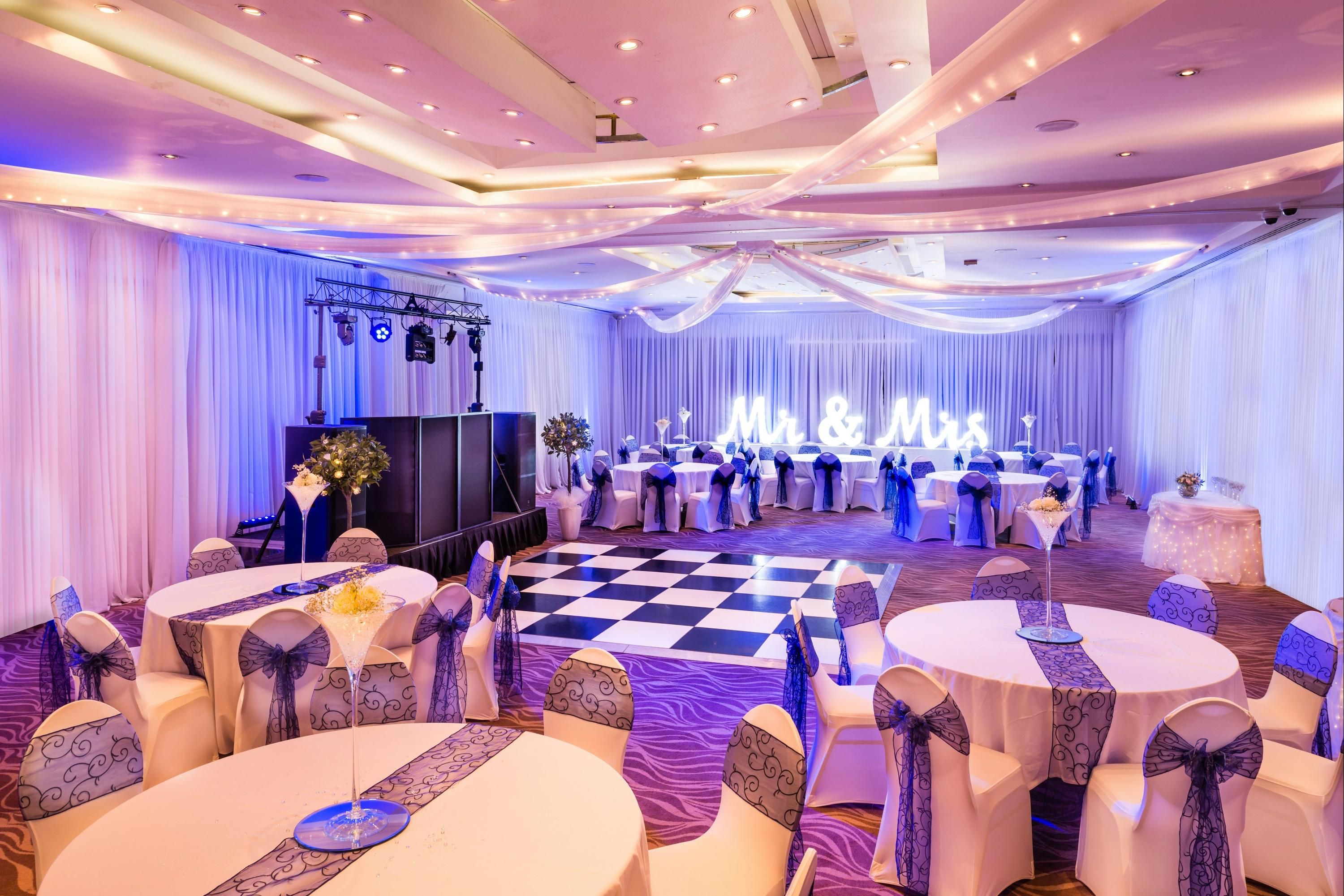 Banquet hall